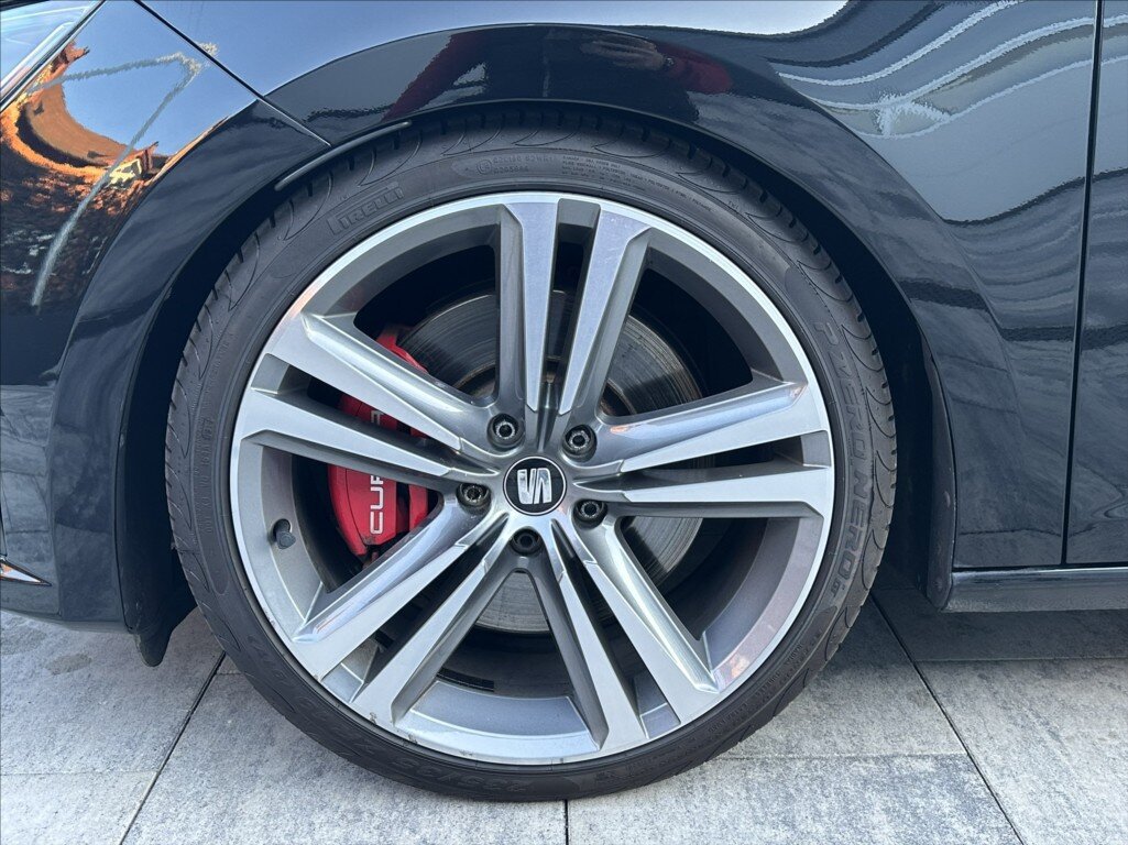 Seat Leon Hatchback 2,0 l 213 kw