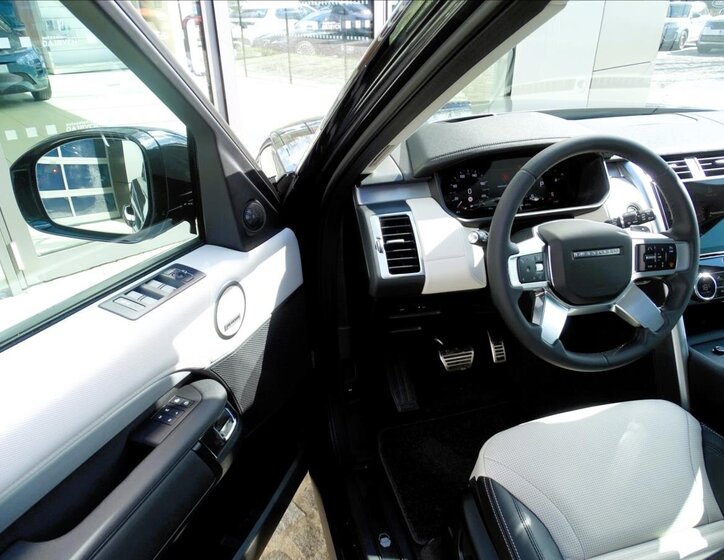 Land Rover Discovery SUV / Terénní 3,0 l 257 kw