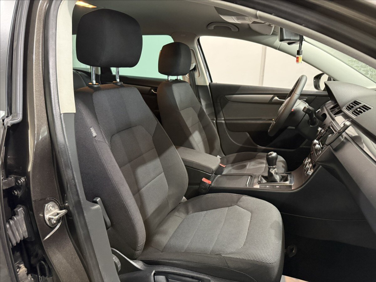 Volkswagen Passat Kombi 1,4 l 90 kw