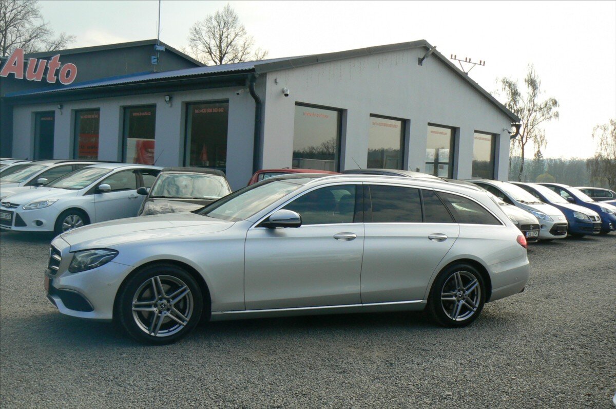 Mercedes-Benz Třídy E Kombi 2,0 l 143 kw