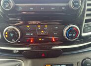 Ford Tourneo Custom 14