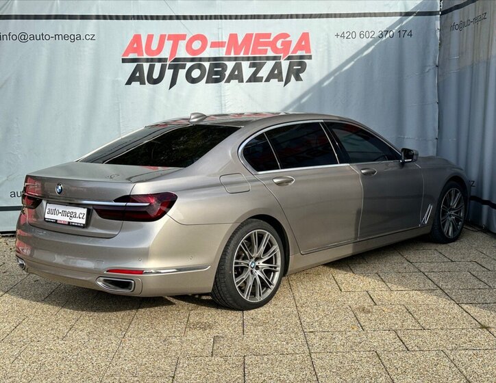 BMW Řada 7 6