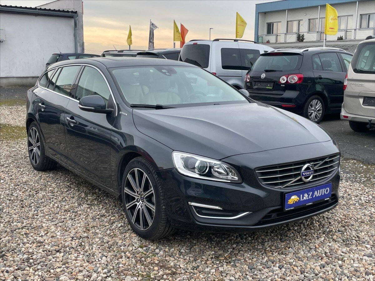 Volvo V60 Kombi 2,4 l 162 kw