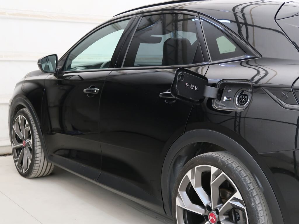 DS Automobiles DS7 Crossback SUV / Terénní 1,6 l 147 kw