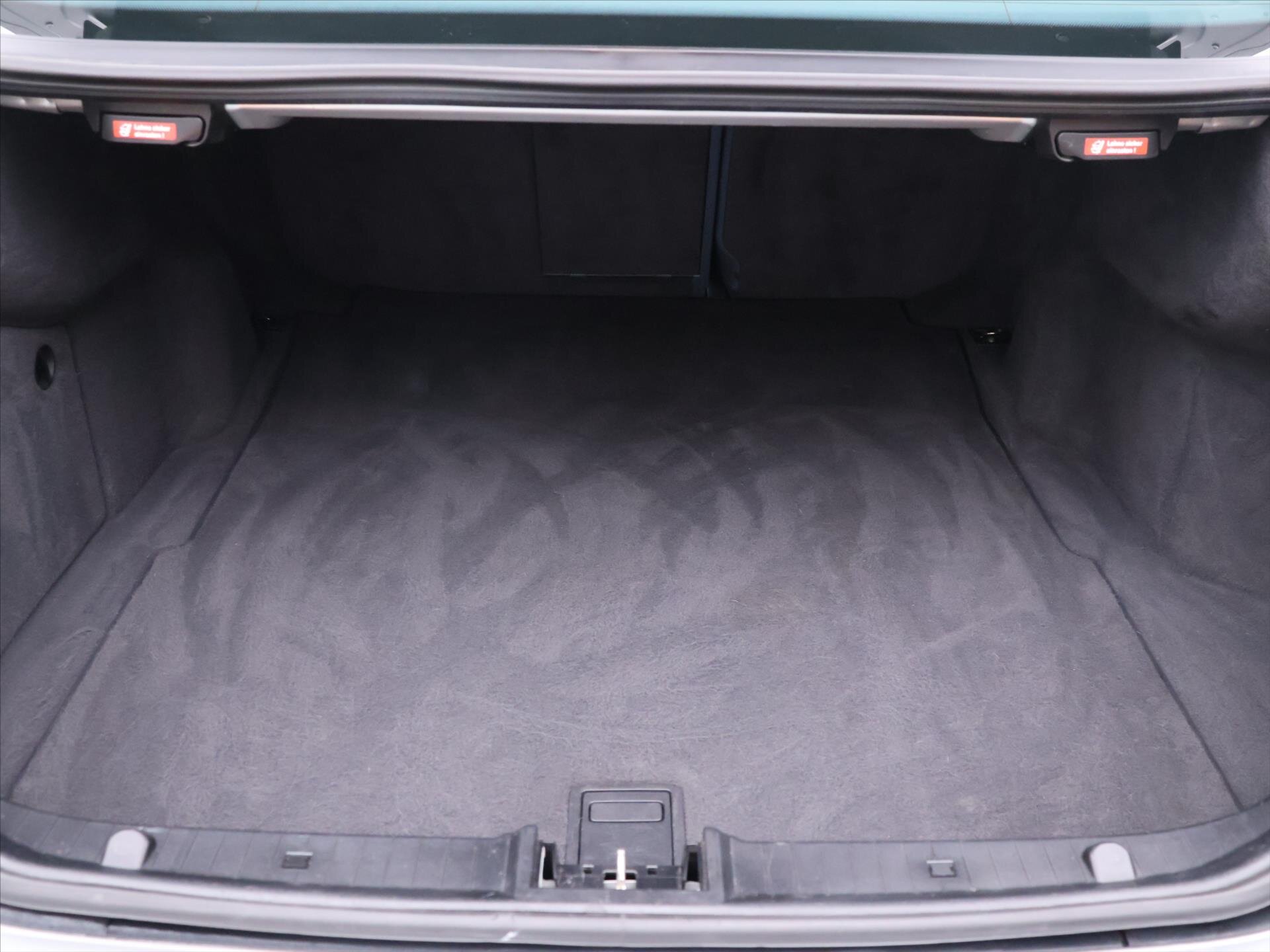 Mercedes-Benz Třídy E Sedan 2,7 l 130 kw