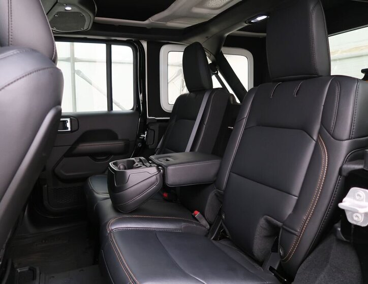 Jeep Wrangler SUV / Terénní 2,0 l 200 kw