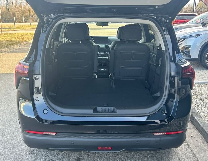 Dongfeng Ostatní MPV 1,5 l 130 kw