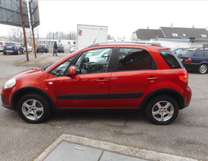 Suzuki SX4 Hatchback 1,6 l 88 kw