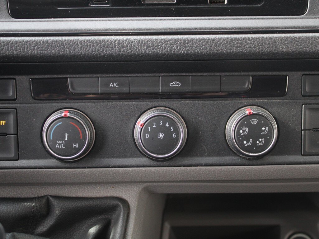 Volkswagen Crafter Skříň 2,0 l 103 kw