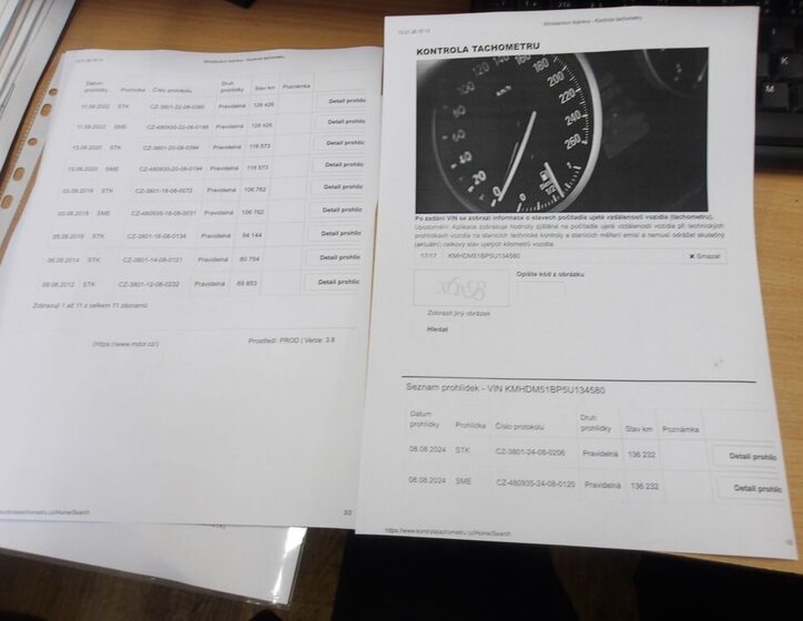 Hyundai Elantra Sedan 1,6 l 77 kw