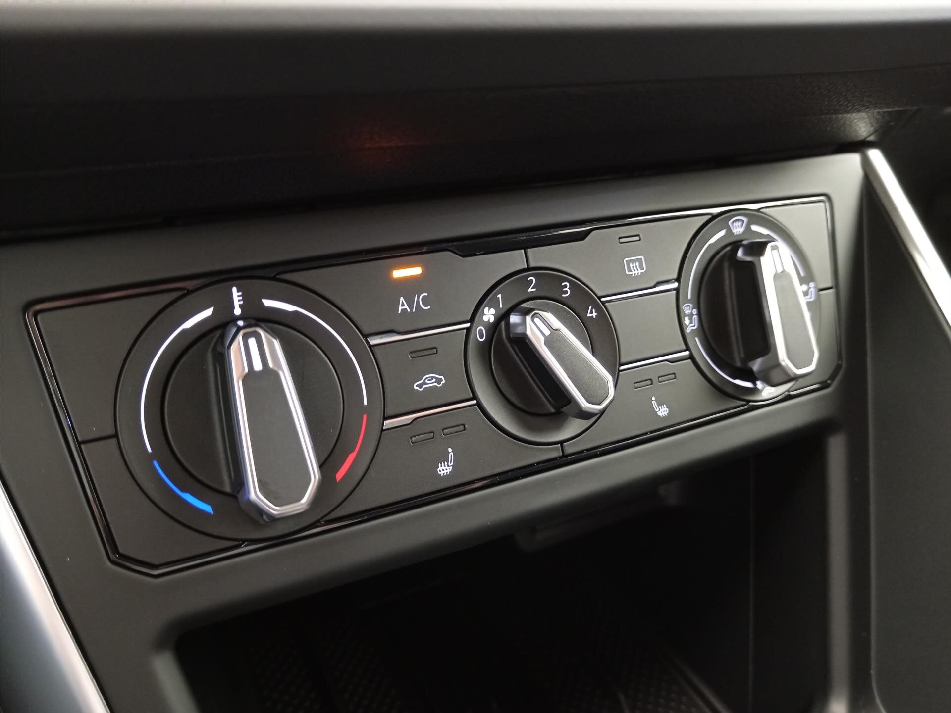 Volkswagen Taigo SUV 999,0 85 kw