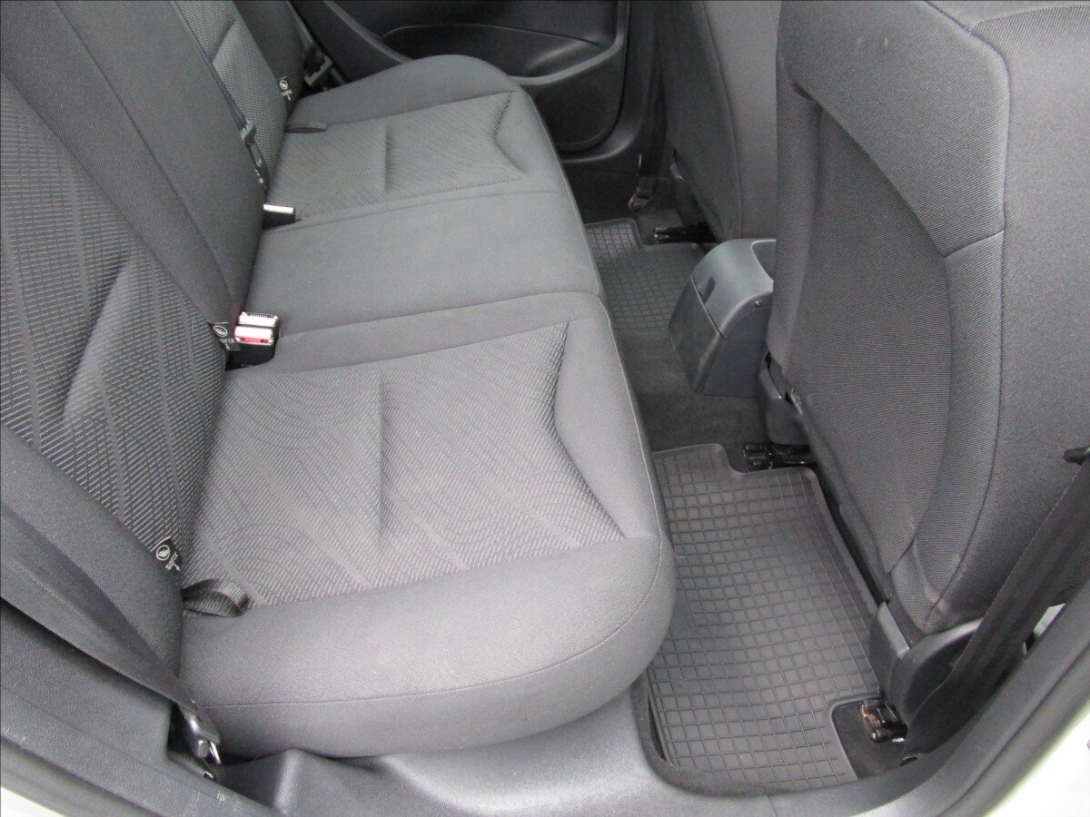 Peugeot 308 Hatchback 1,6 l 66 kw