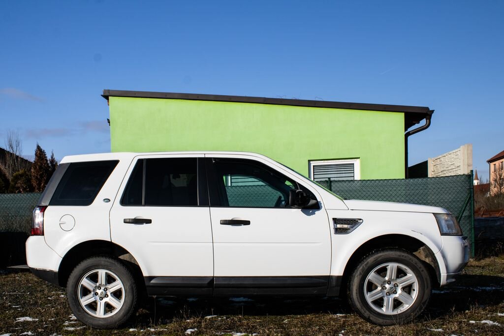Land Rover Freelander SUV 2,2 l 110 kw
