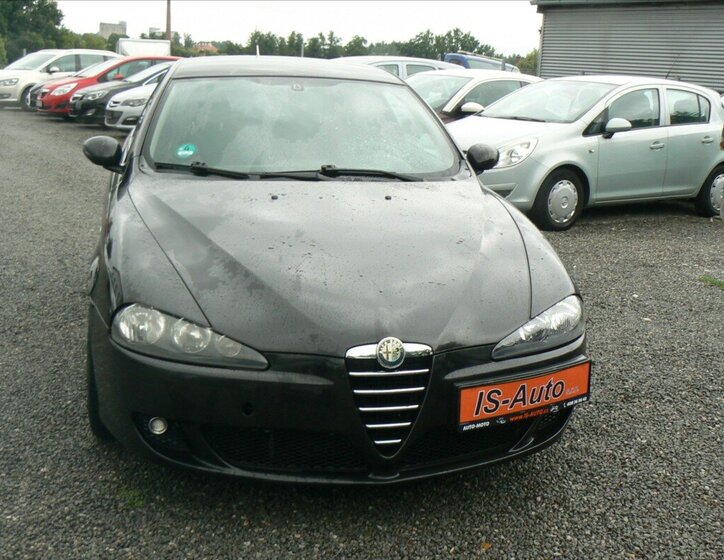 Alfa Romeo 147 3
