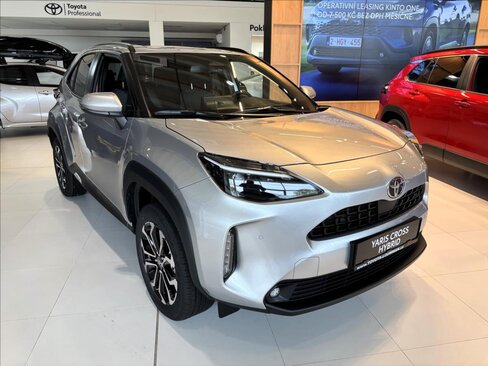 Toyota Yaris Cross SUV 1,5 l 85 kw