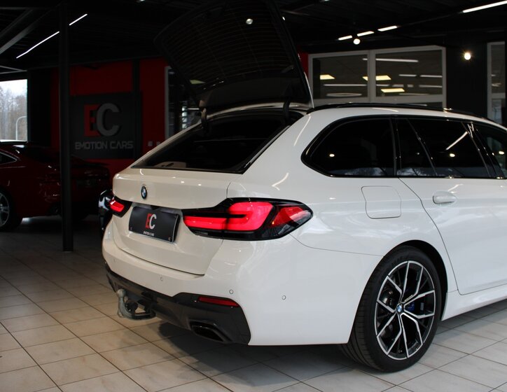 BMW Řada 5 Kombi 3,0 l 210 kw