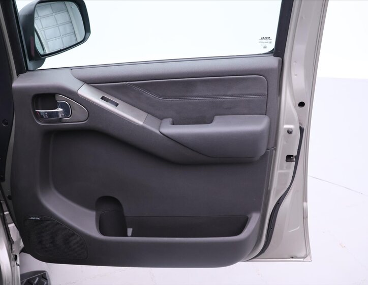 Nissan Pathfinder 13