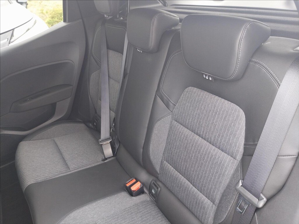 Mitsubishi Colt Hatchback 999,0 67 kw