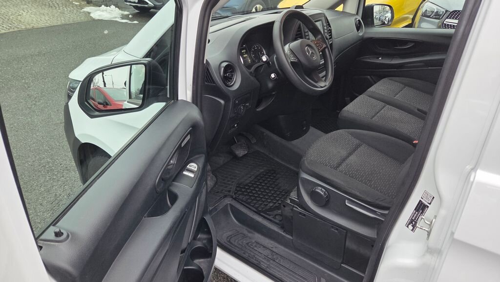 Mercedes-Benz Vito Skříň 2,0 l 120 kw