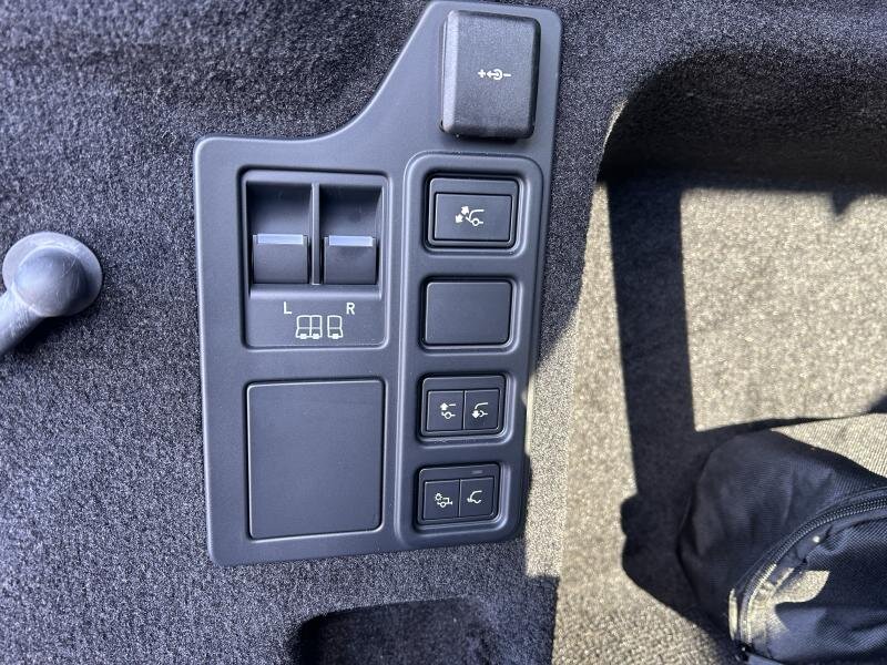 Land Rover Discovery SUV 3,0 l 221 kw