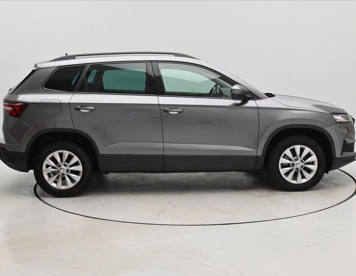 Škoda Karoq SUV 1,5 l 110 kw