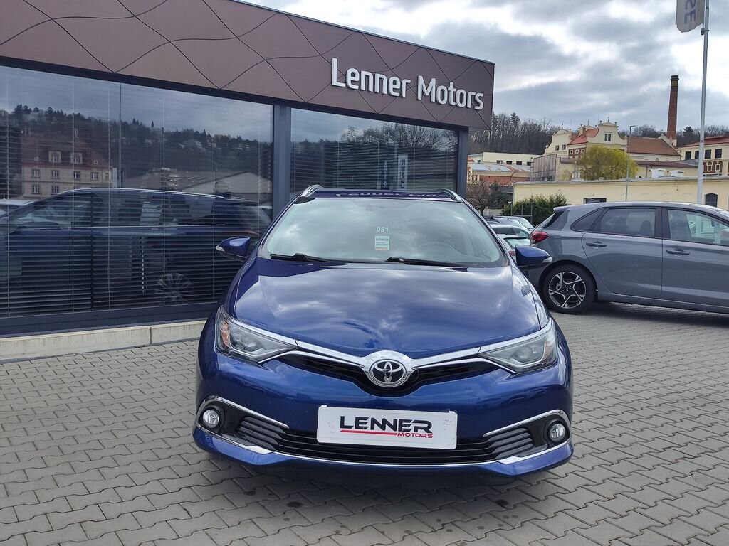 Toyota Auris Kombi 1,6 l 82 kw