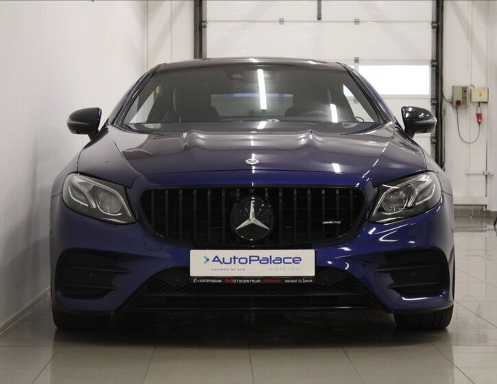 Mercedes-Benz Třídy E Kupé 2,0 l 143 kw