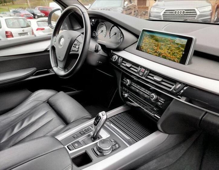 BMW X5 SUV / Terénní 3,0 l 190 kw