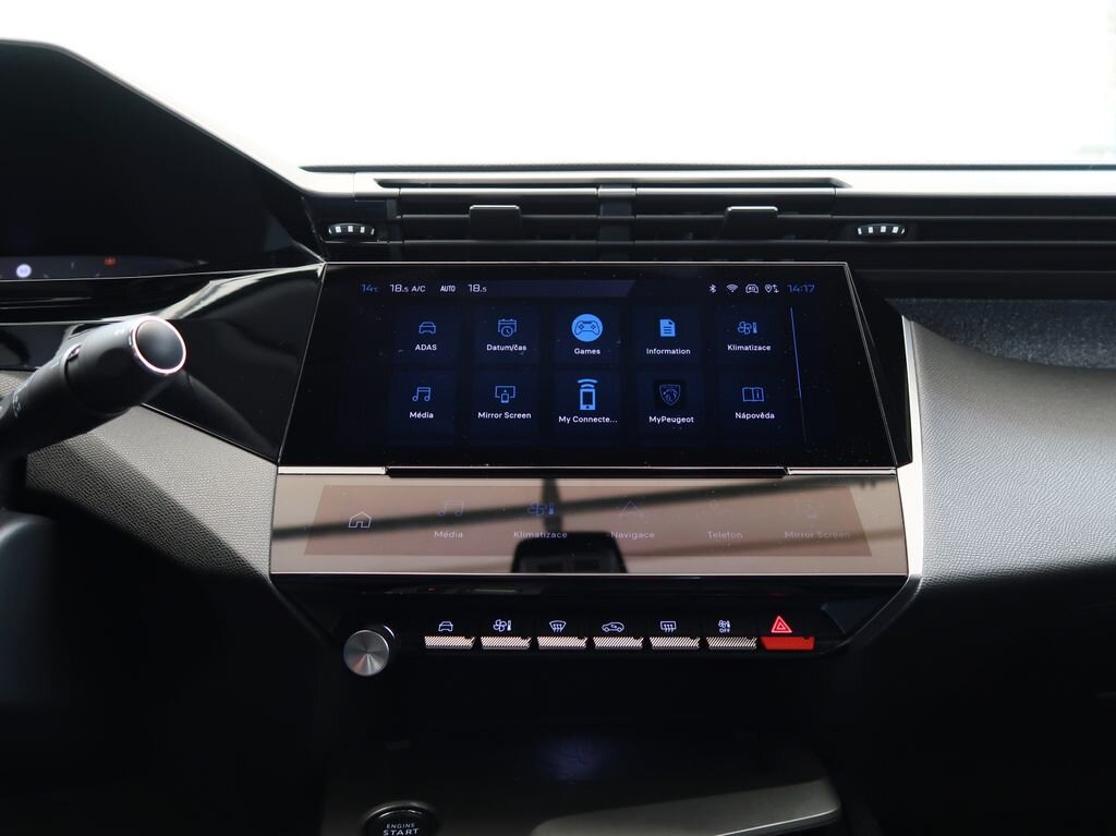 Peugeot 408 Liftback 1,2 l 96 kw