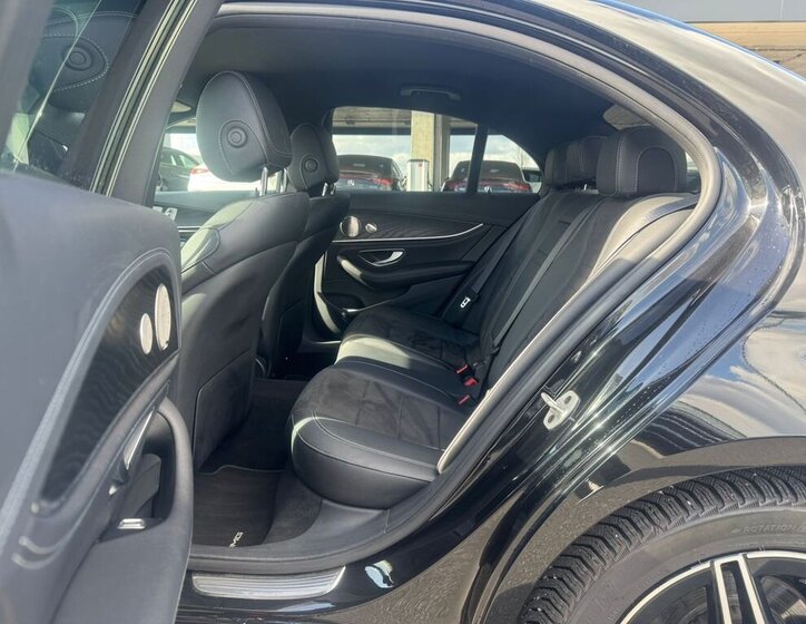 Mercedes-Benz Třídy E Sedan / Limuzína 2,0 l 143 kw