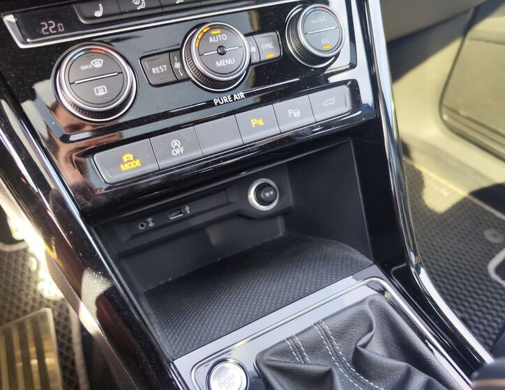 Volkswagen Touran 26