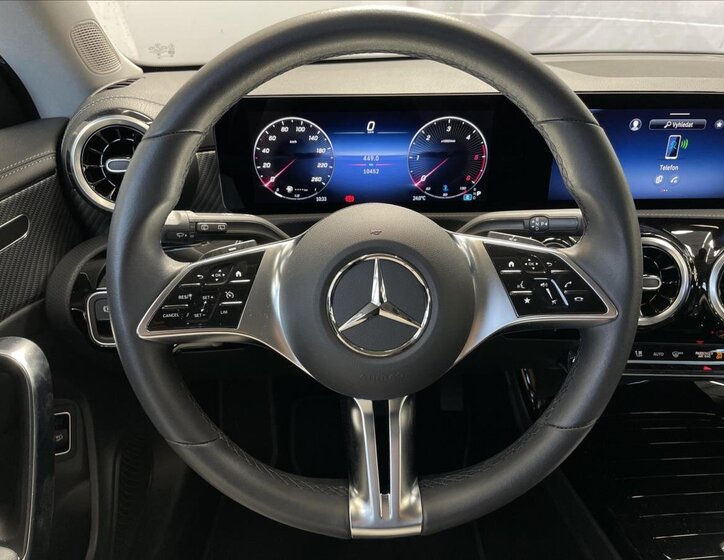 Mercedes-Benz CLA 10