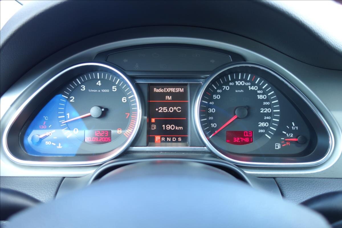 Audi Q7 SUV / Terénní 4,2 l 257 kw