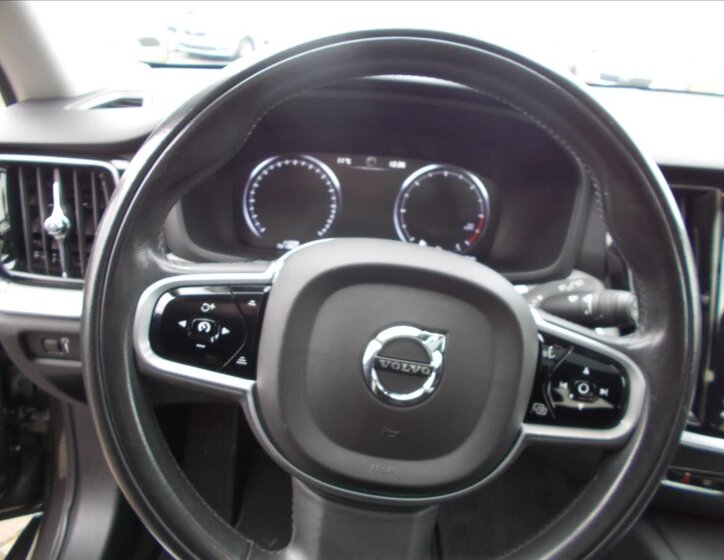 Volvo V60 Kombi 2,0 l 145 kw