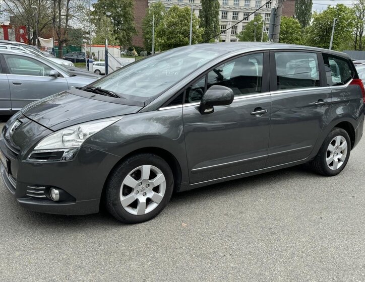Peugeot 5008 3