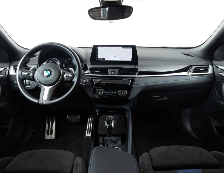 BMW X2 12
