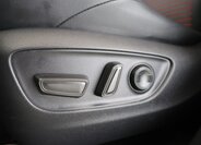 Toyota RAV4 SUV / Terénní 2,5 l 225 kw