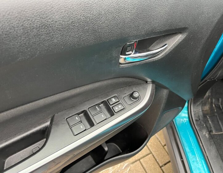 Suzuki Vitara SUV 1,4 l 103 kw
