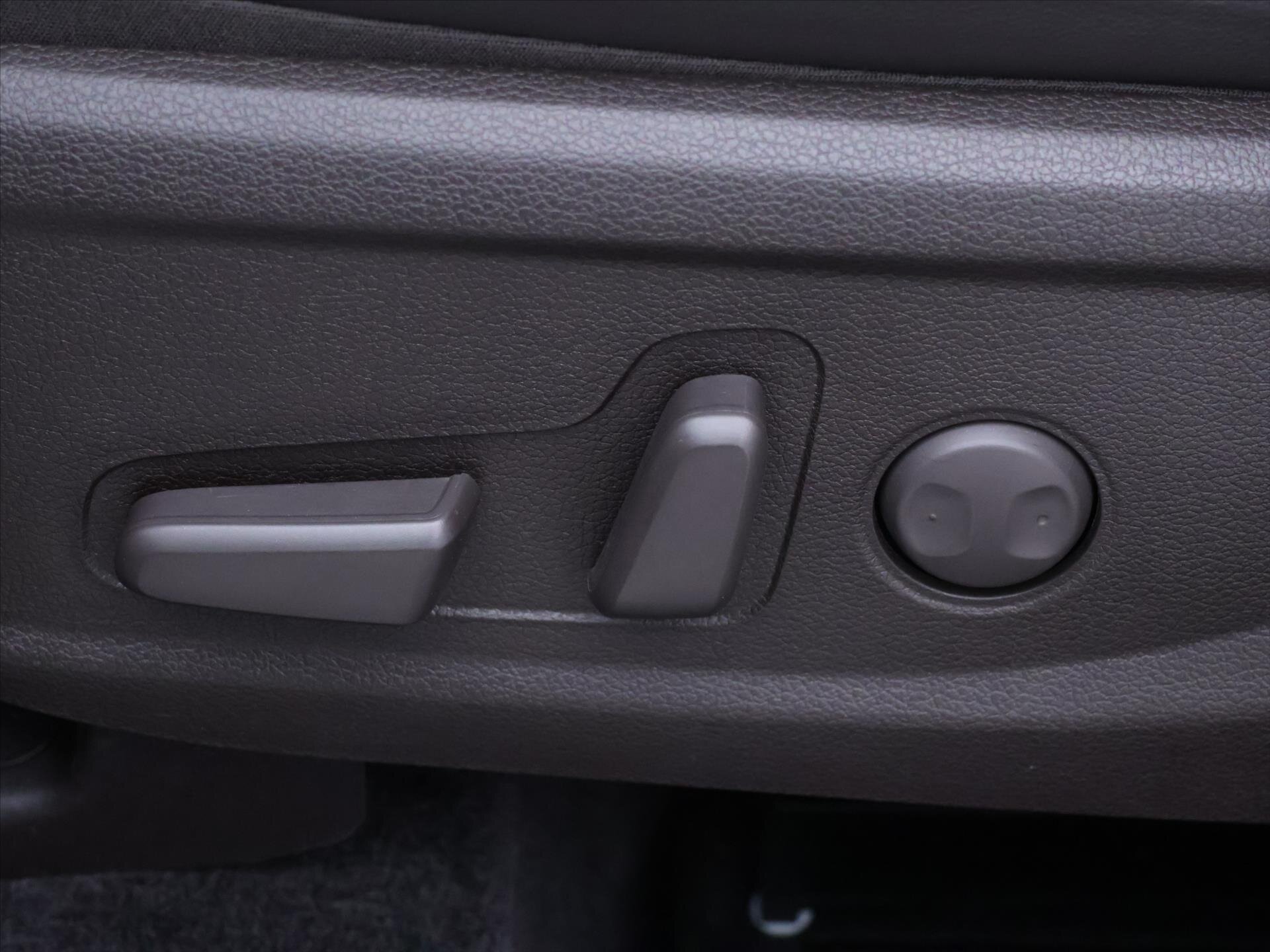 Hyundai Santa Fe SUV 2,2 l 142 kw