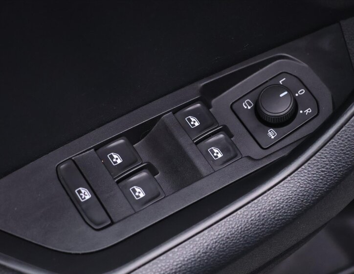 Škoda Karoq SUV / Terénní 999,0 81 kw