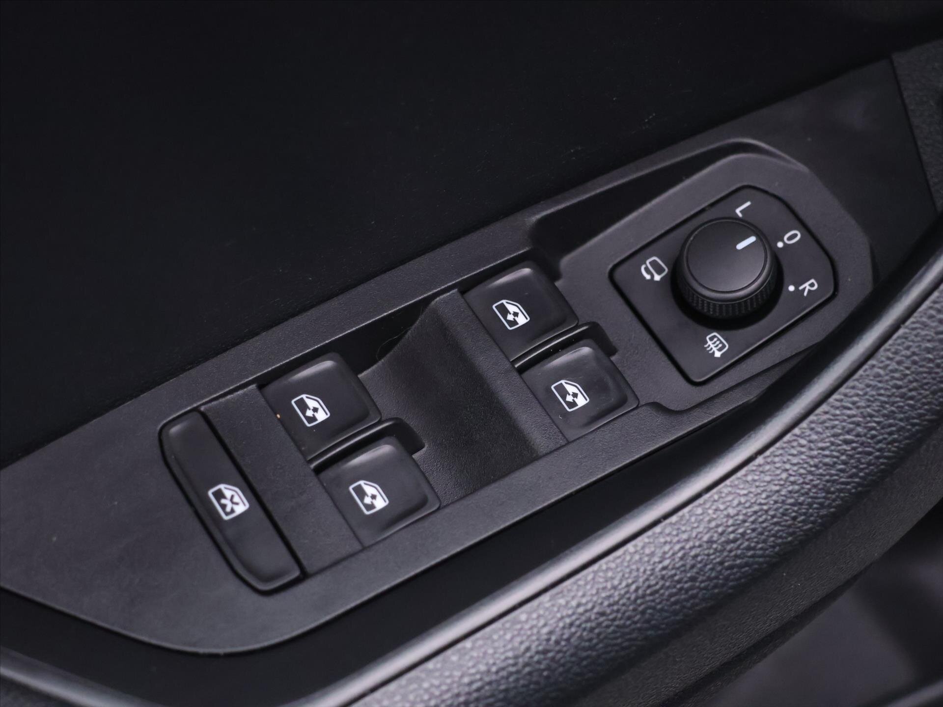 Škoda Karoq SUV / Terénní 999,0 81 kw