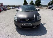 Toyota Auris 1