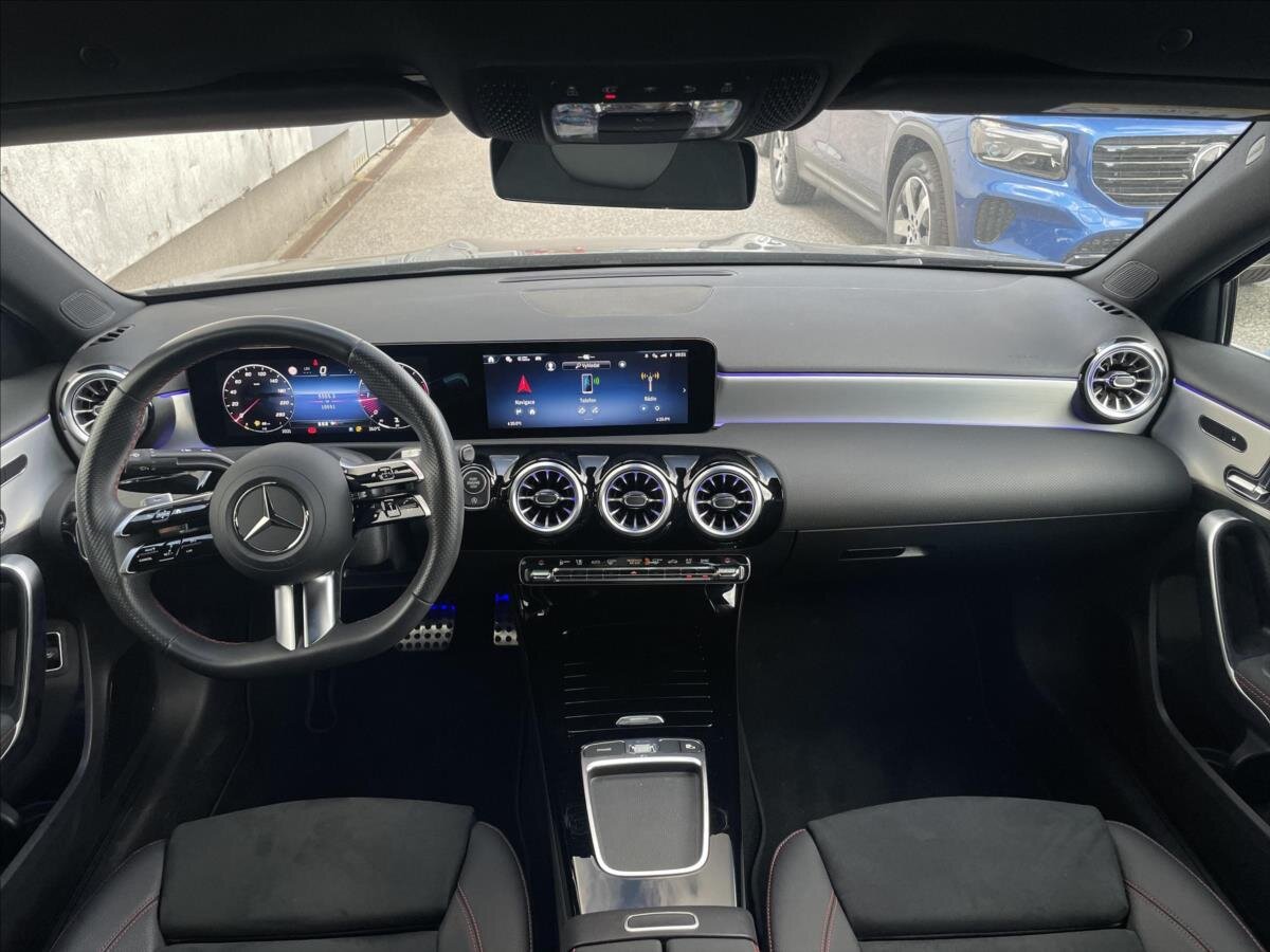 Mercedes-Benz Třídy A Sedan 2,0 l 110 kw