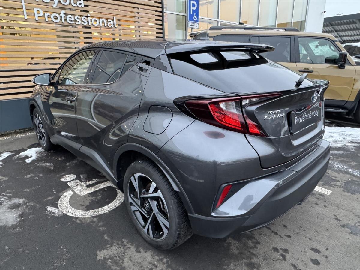 Toyota C-HR Hatchback 1,8 l 72 kw