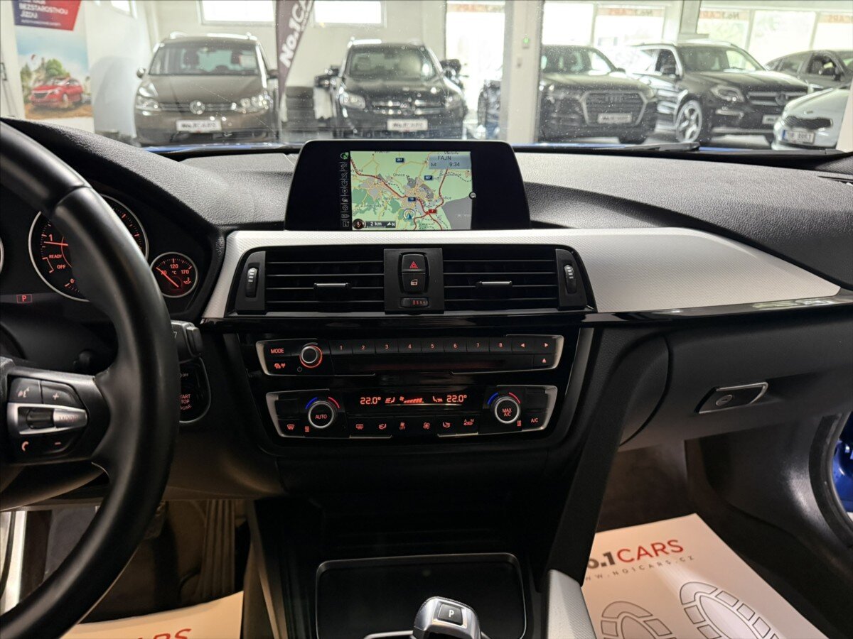 BMW Řada 4 Sedan / Limuzína 2,0 l 135 kw