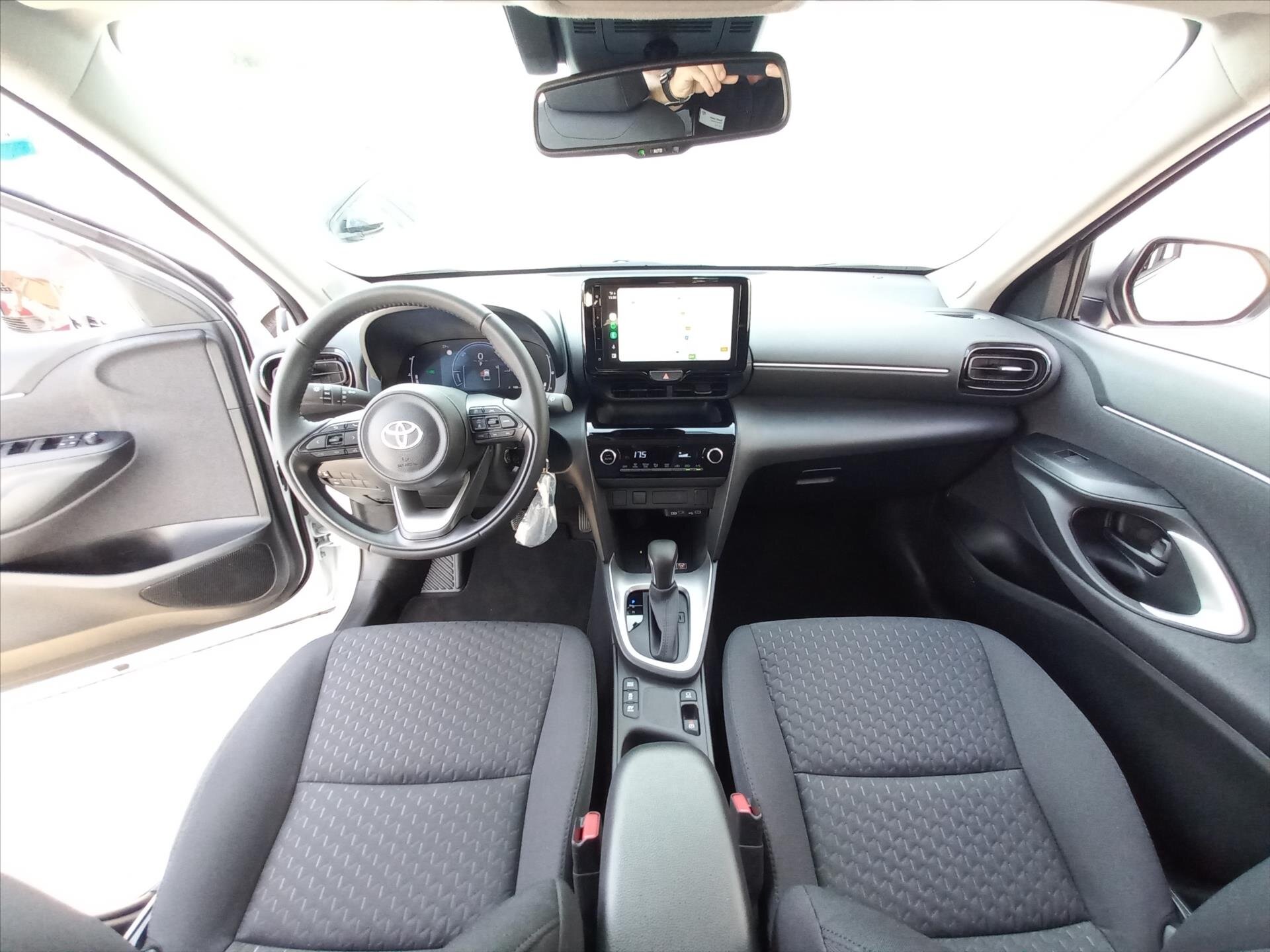 Toyota Yaris Cross CUV 1,5 l 68 kw