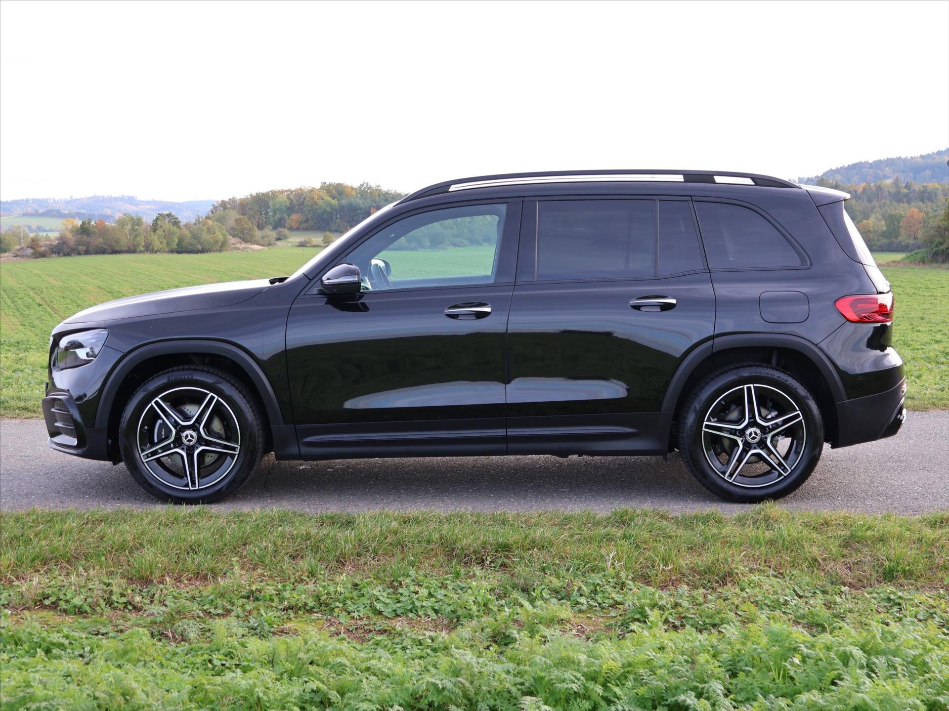 Mercedes-Benz GLB SUV 2,0 l 324 kw