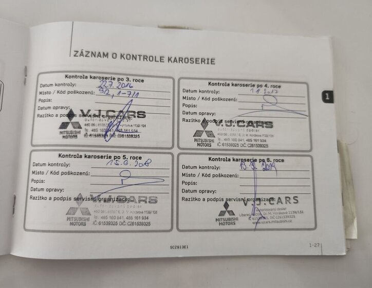 Mitsubishi Outlander SUV / Terénní 2,3 l 110 kw