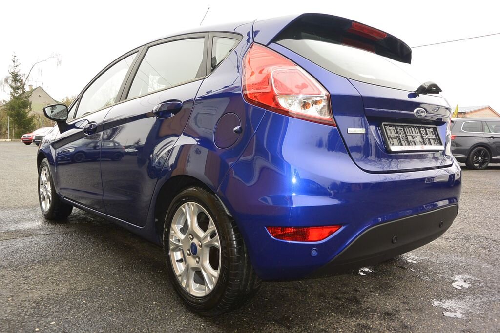 Ford Fiesta Hatchback 998,0 74 kw