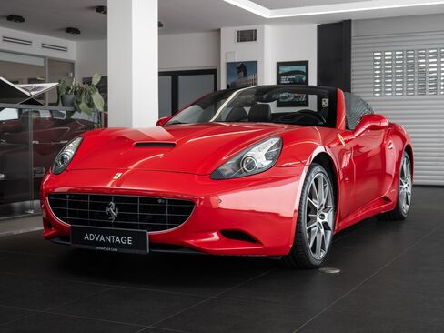 Ferrari California